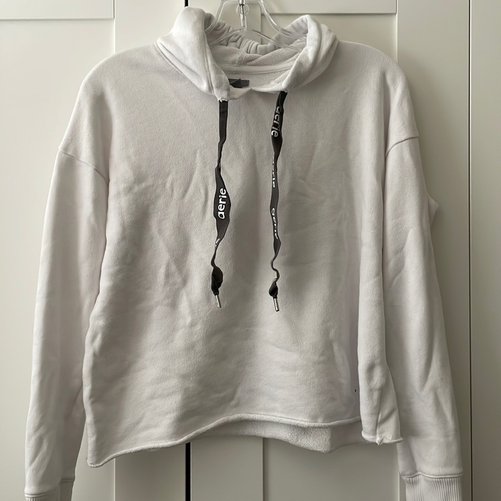 Aerie Small White Cropped Hoodie